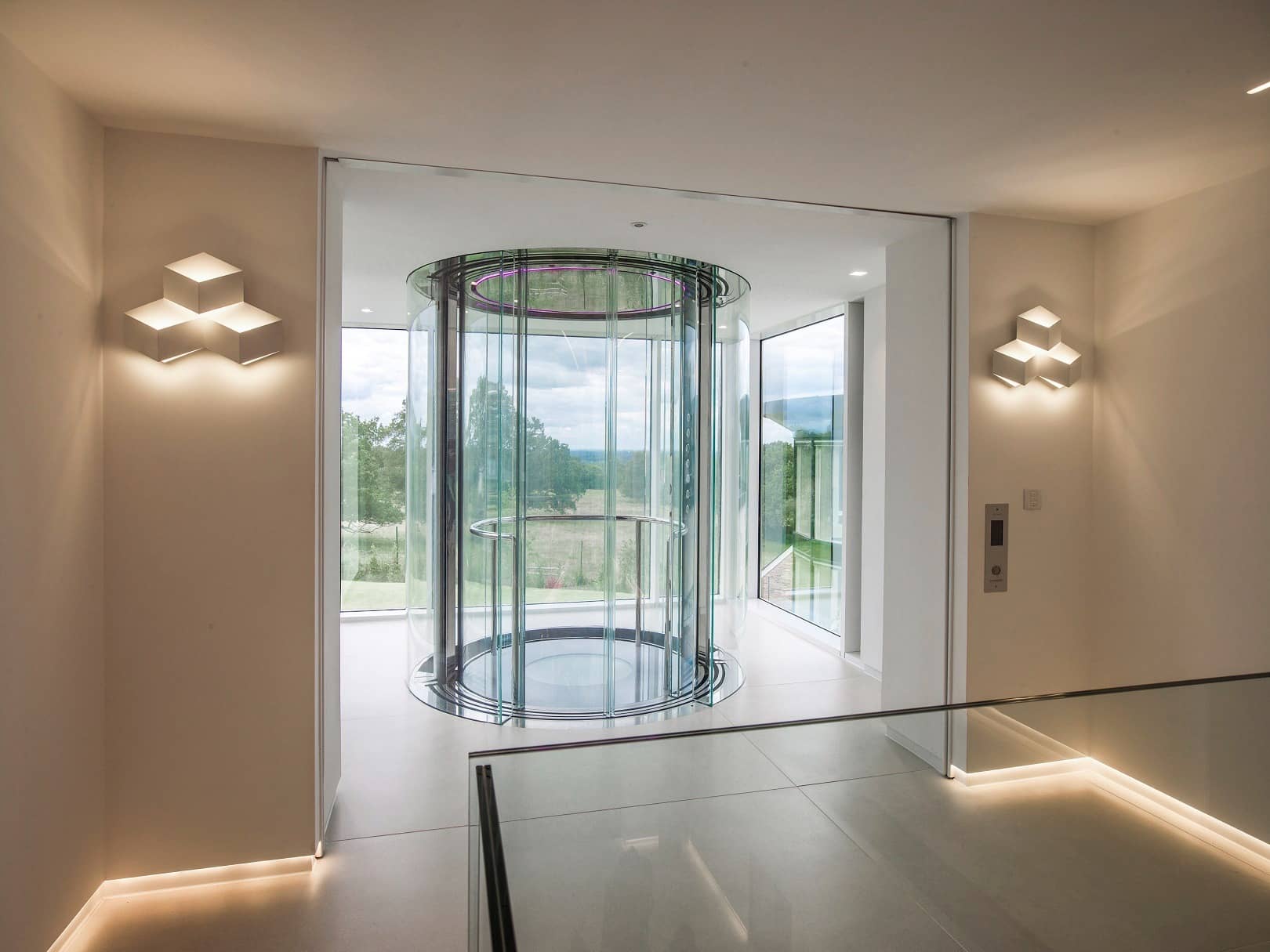 thang máy công nghệ faralift